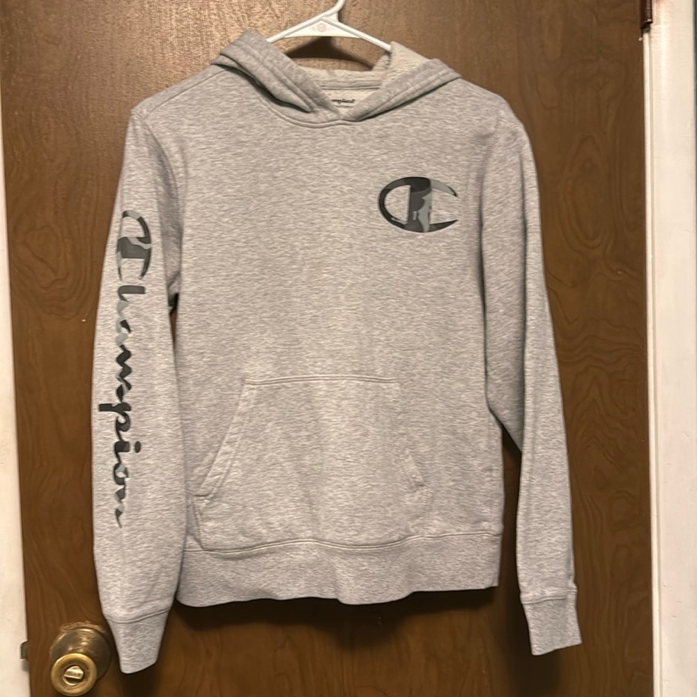 Champion gray hoodie size XL (boy)
